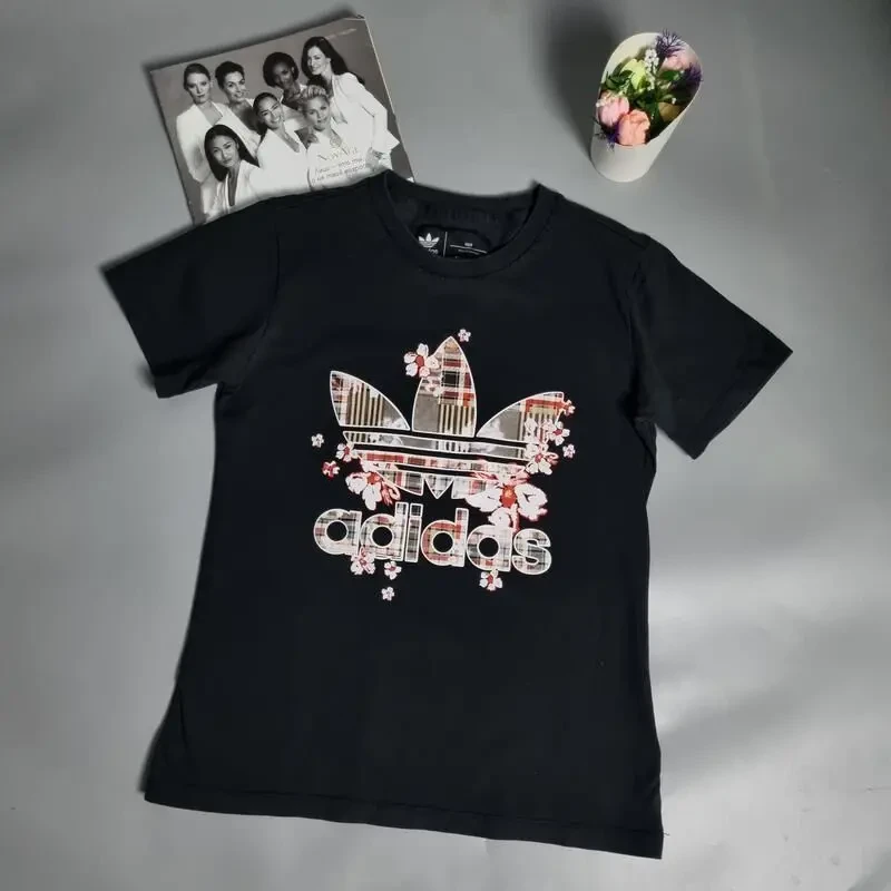 Футболка жіноча adidas s чорна 4