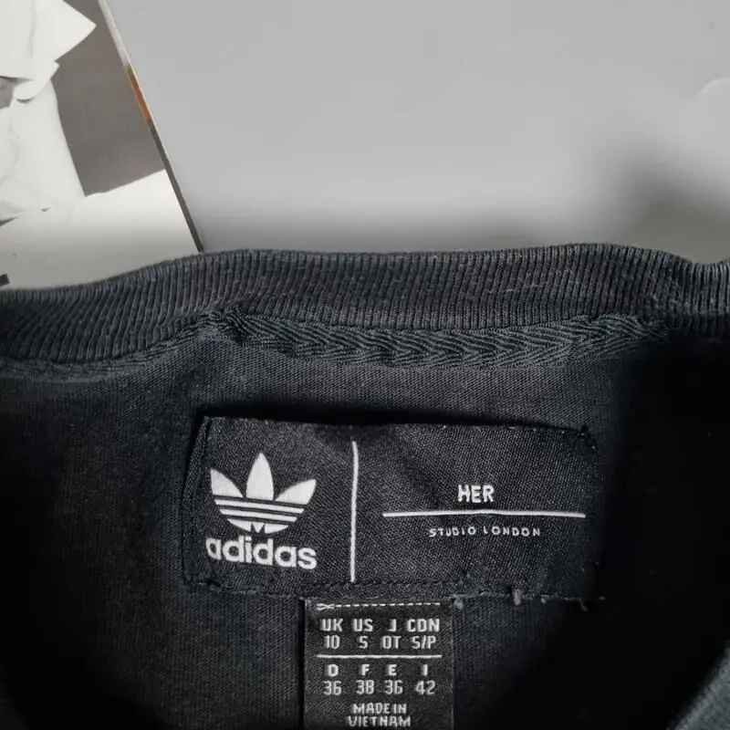 Футболка жіноча adidas s чорна 6