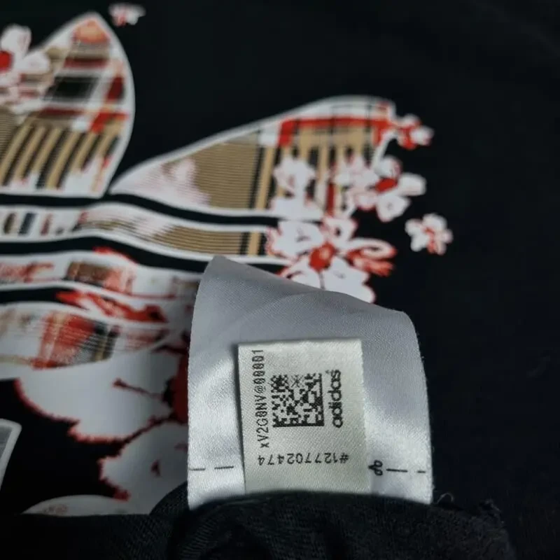 Футболка жіноча adidas s чорна 8