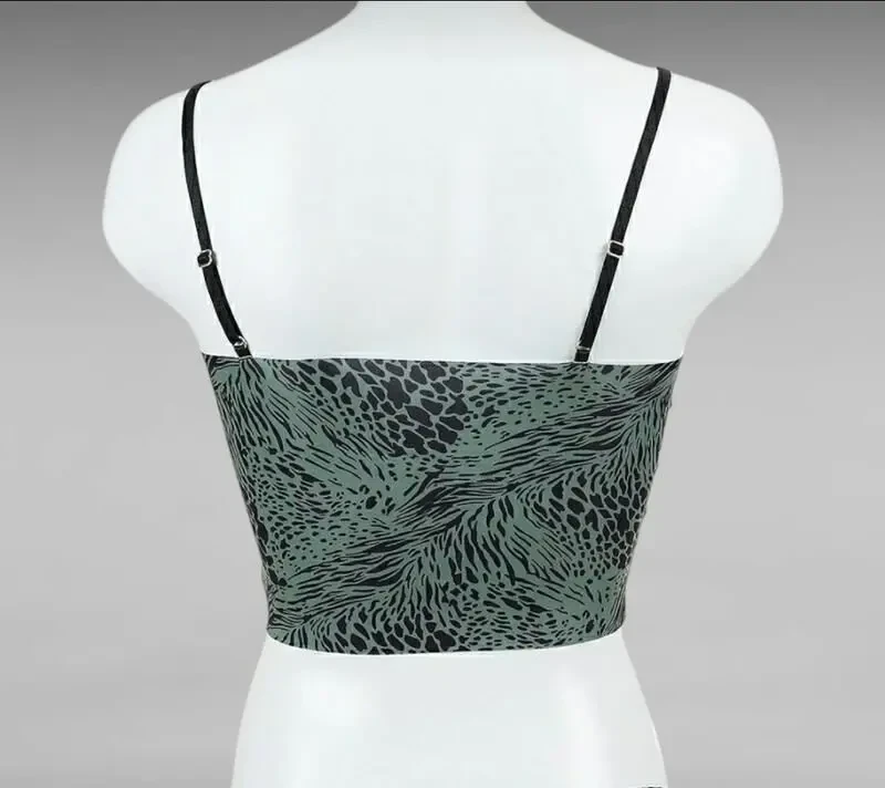 Зелений безшовний топ з регулюючими бретельками 5