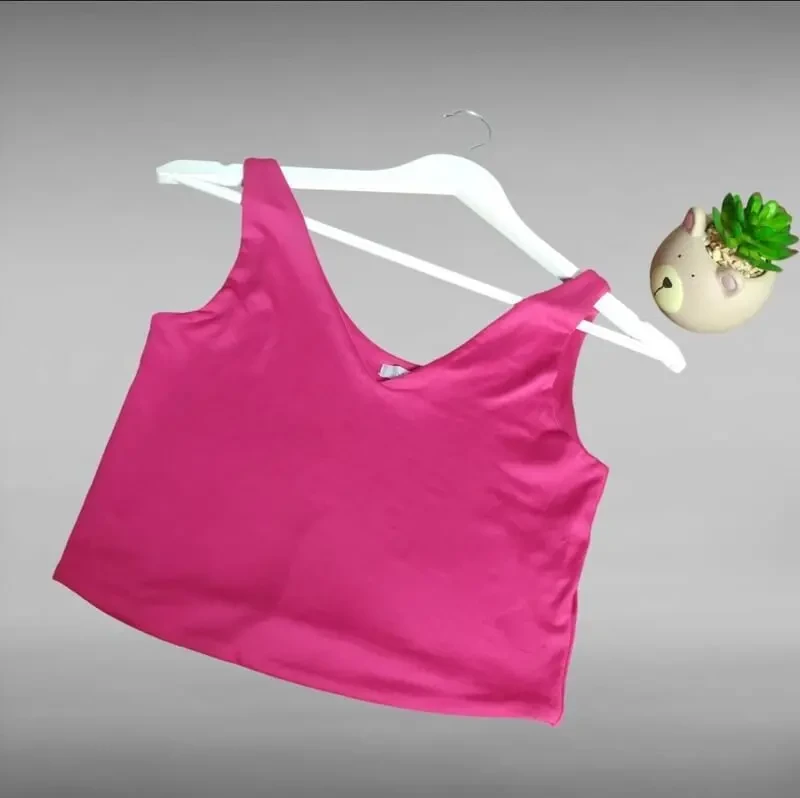 Кроп топ базовий amisu малиновий 4