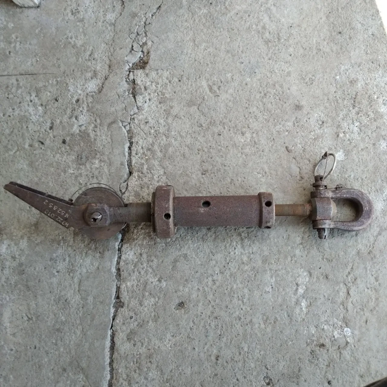 Стяжка навіски розтяжка регулювальний болт таллер розкос дозатор