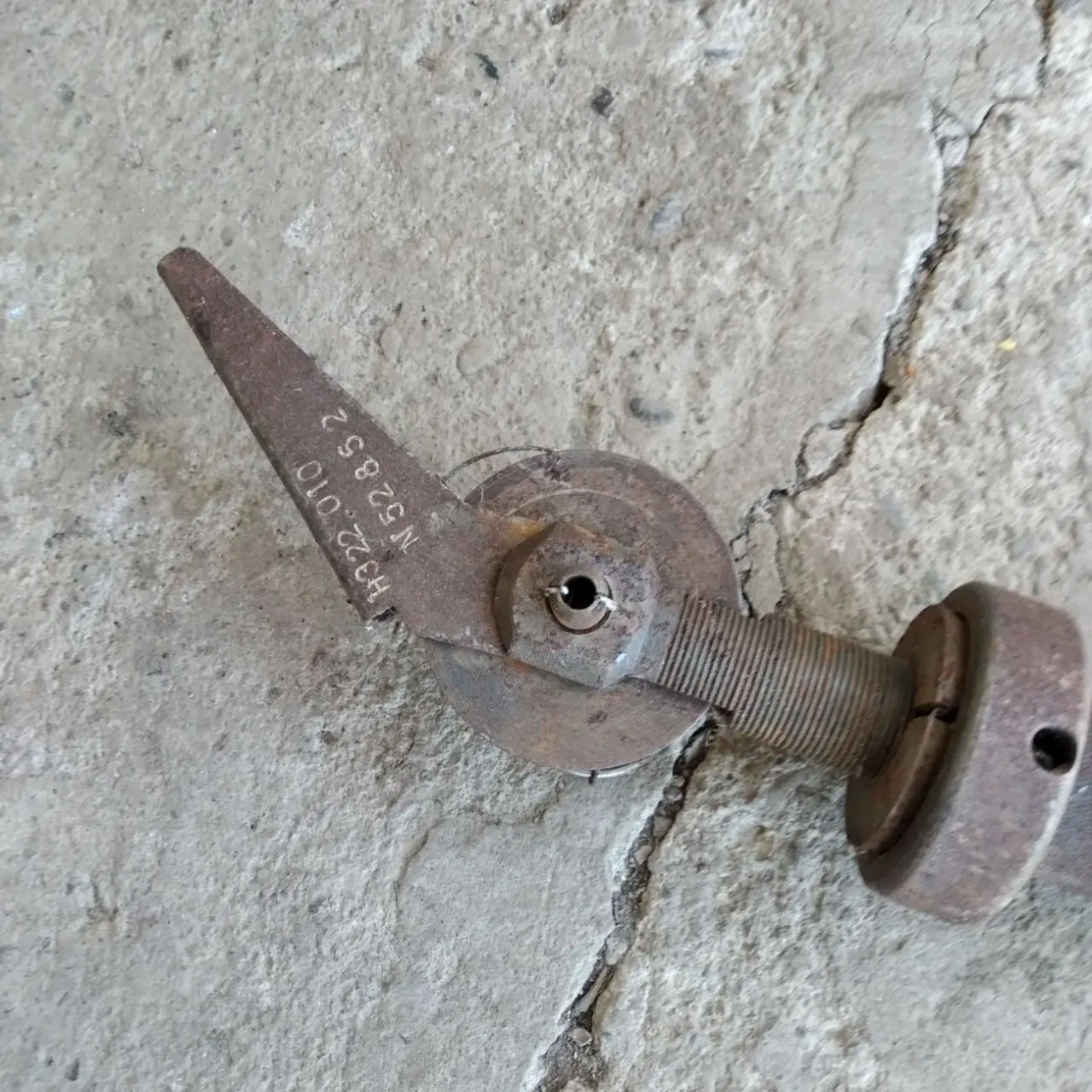 Стяжка навіски розтяжка регулювальний болт таллер розкос дозатор 2