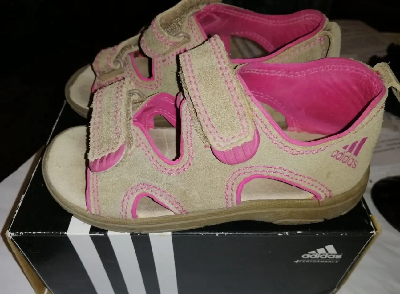 Детские сандалии замшевые на девочку ADIDAS б/у ОРИГИНАЛ