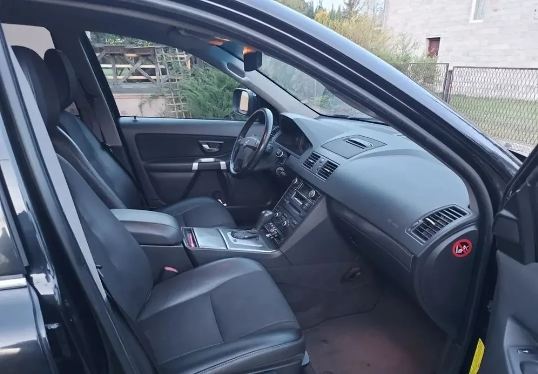 Продам Volvo XC-90 10