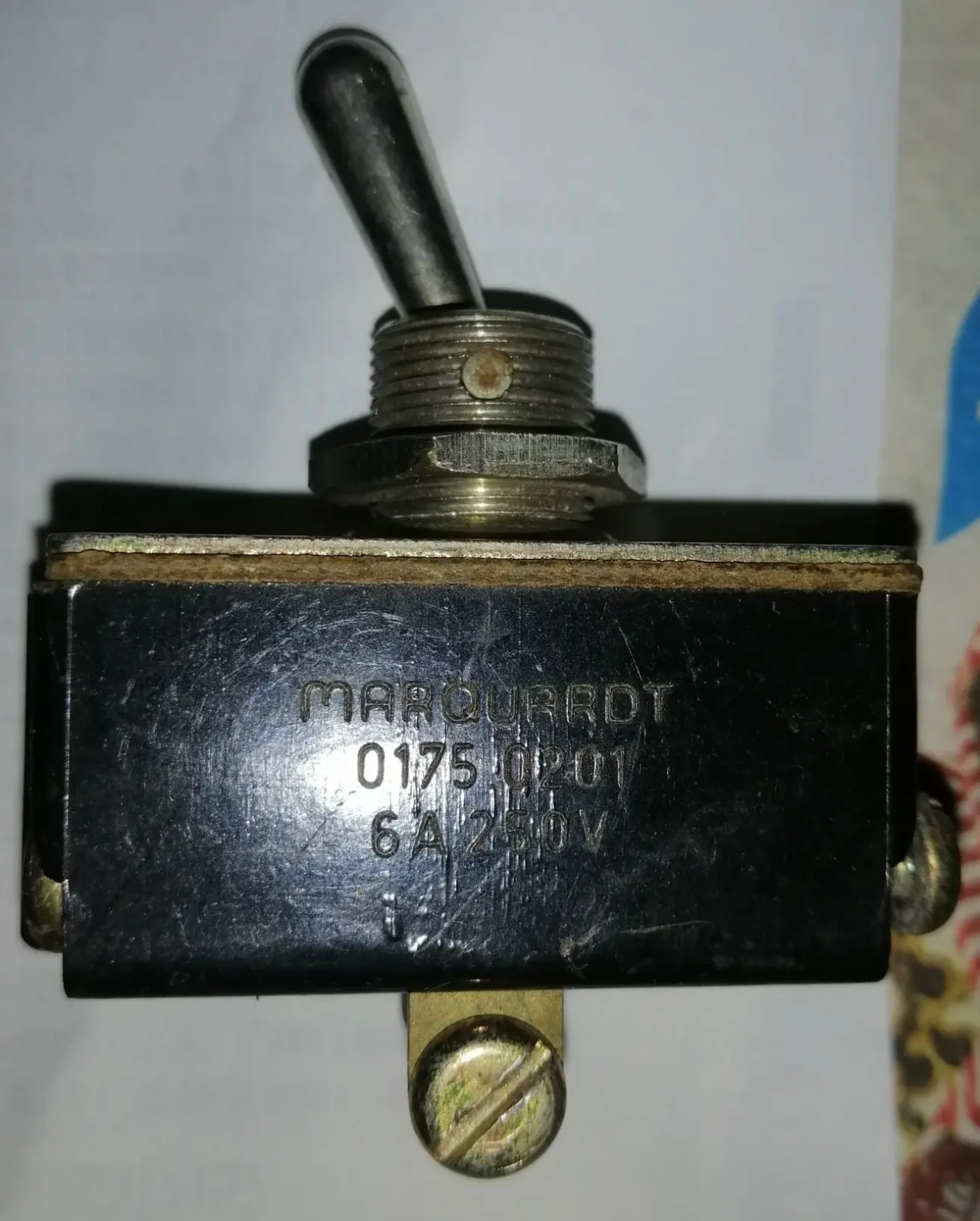 Тумблер Marquardt Typ 0175.0201, 6A, 250V (Германия) 2-полюсн (ON/OFF)