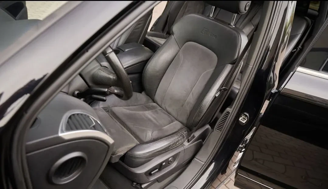 Продам Audi Q7 8