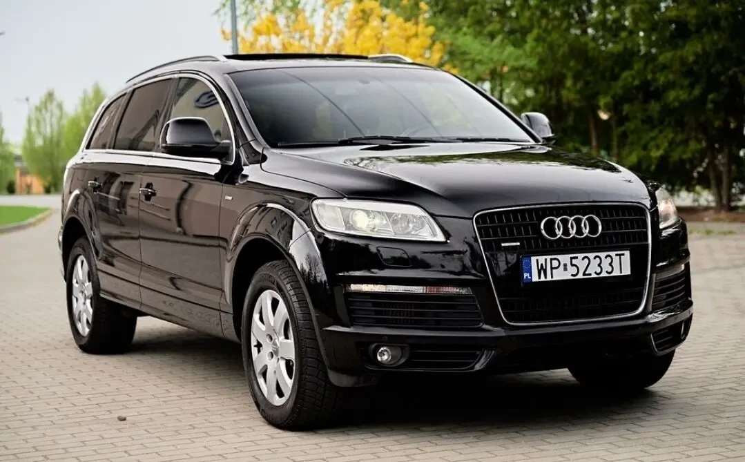 Продам Audi Q7 6