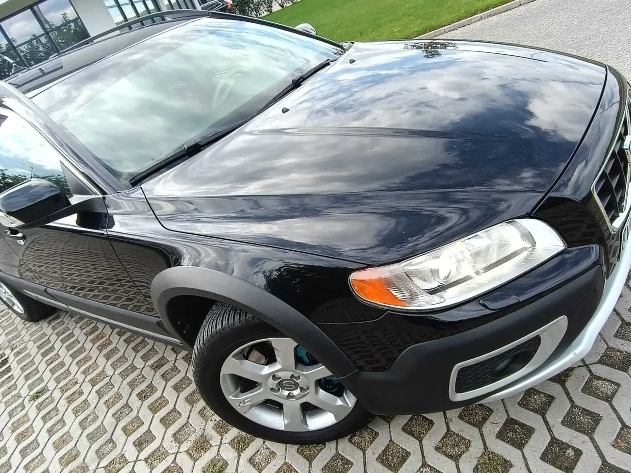 Продам Volvo XC-70 2