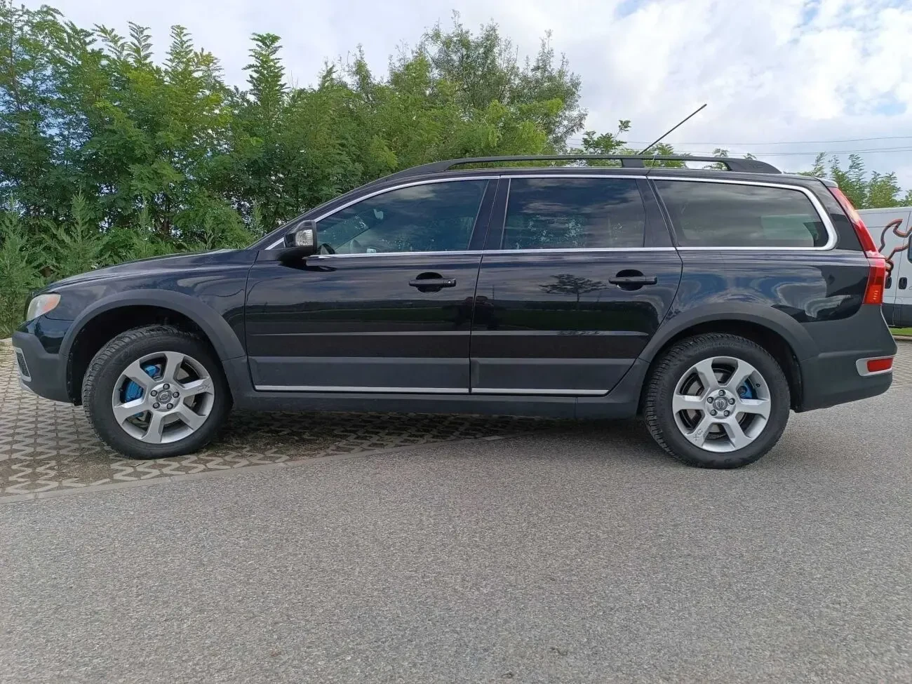 Продам Volvo XC-70 6