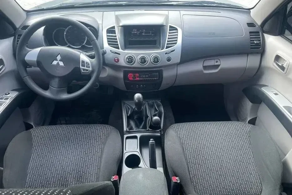 Продам Mitsubishi L200 для ЗСУ 5