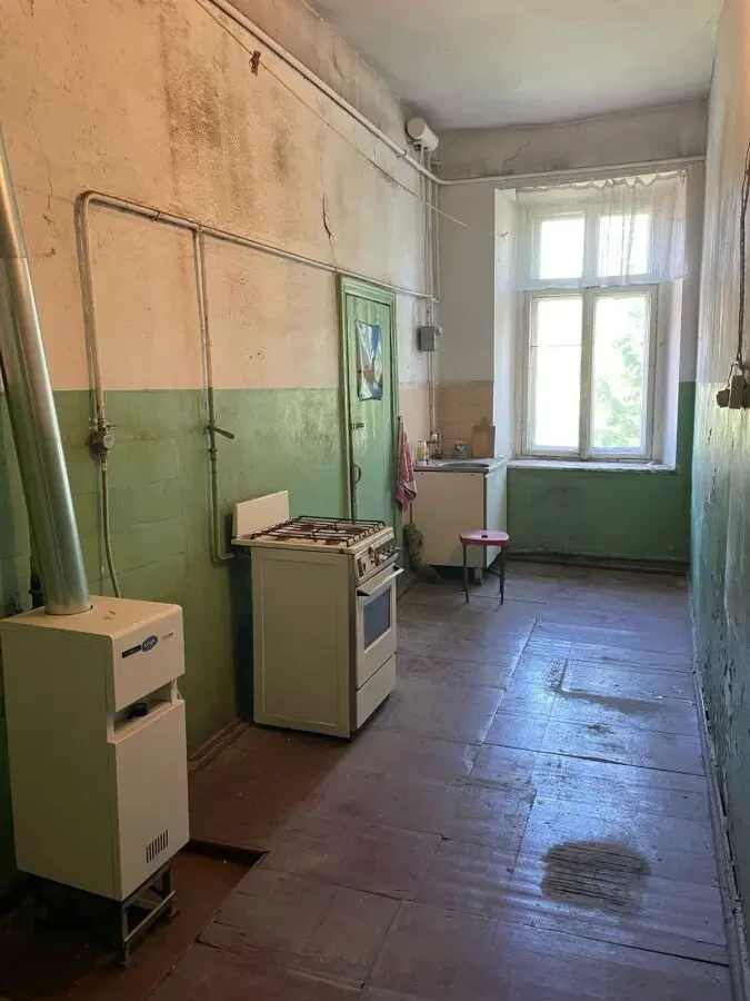 2 комнатная квартира, Соборная площадь 4