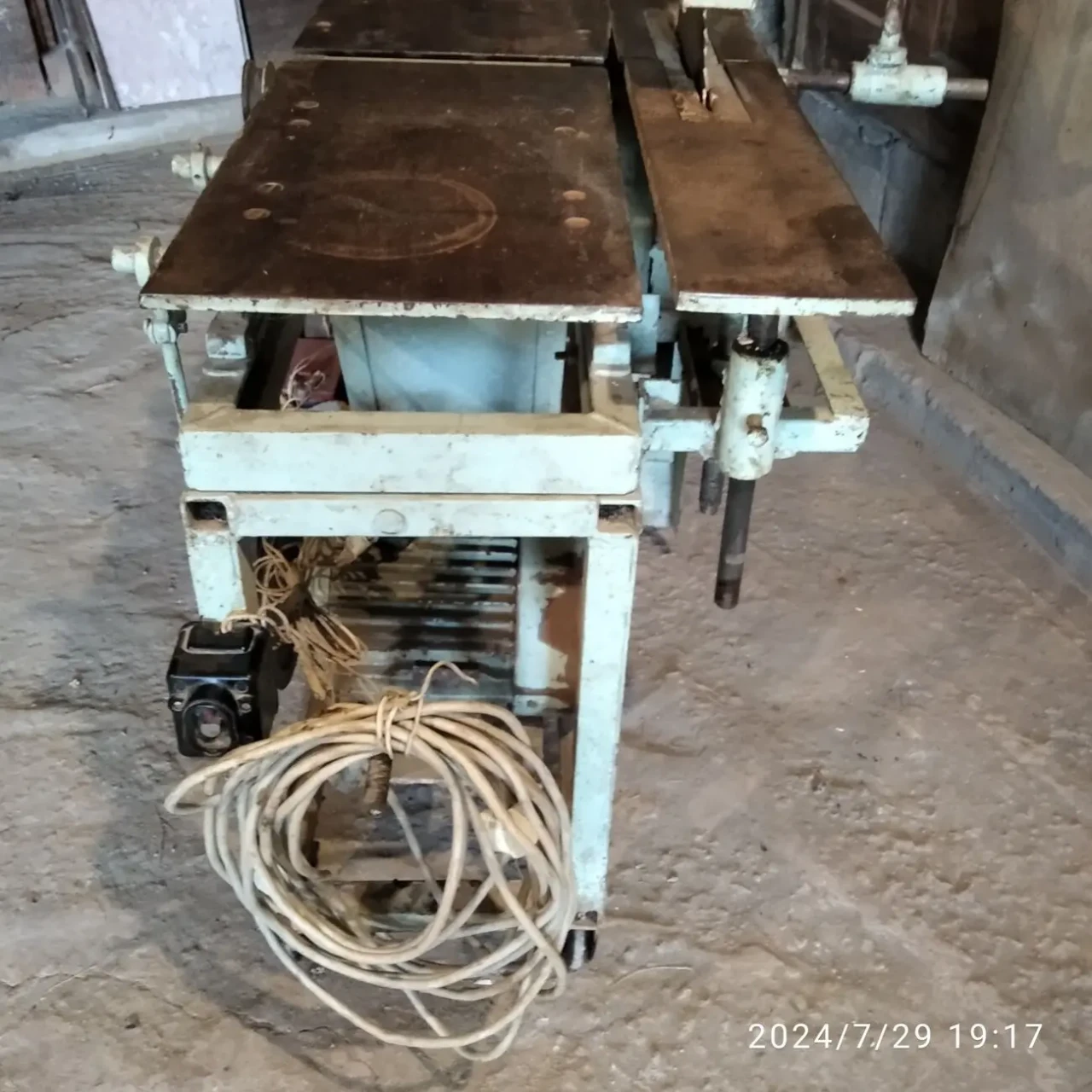 Станок строгальный с циркуляркой и патроном б/у. 5