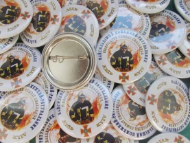 Виготовлення поліграфічних значків на замовлення.