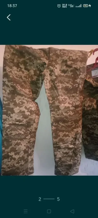 Військовий костюм