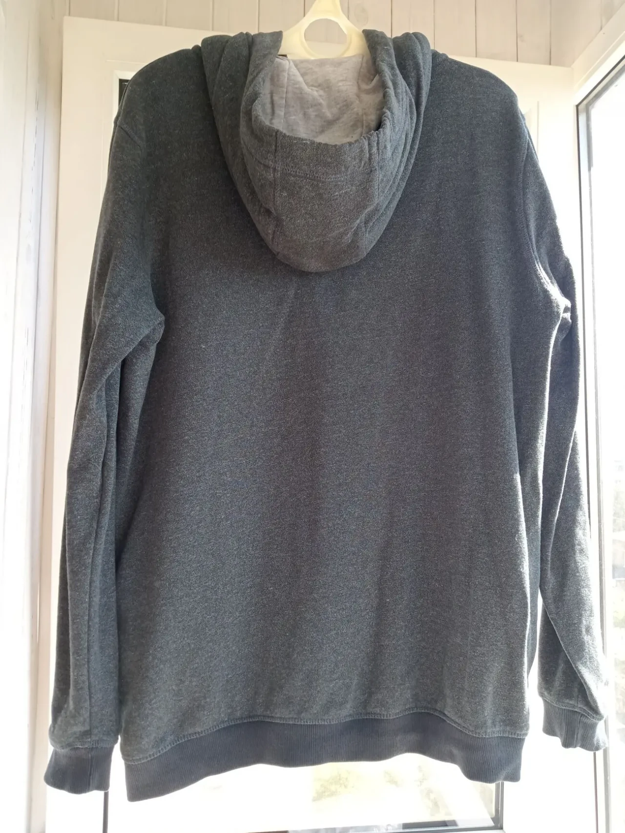 Оригинальная мужская зипка с капюшоном Livergi L 2