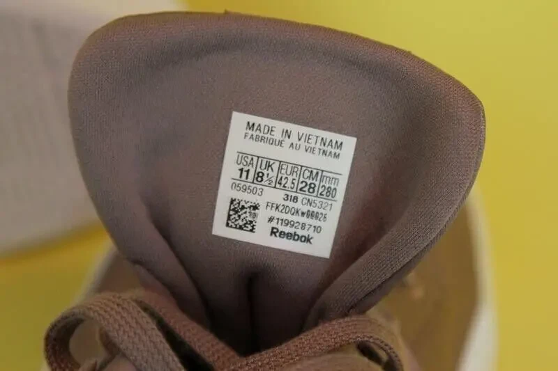 Сникеры женские Reebok, размер 41,5 9