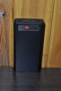 Універсальний зовнішний акумулятор power bank 10000mah