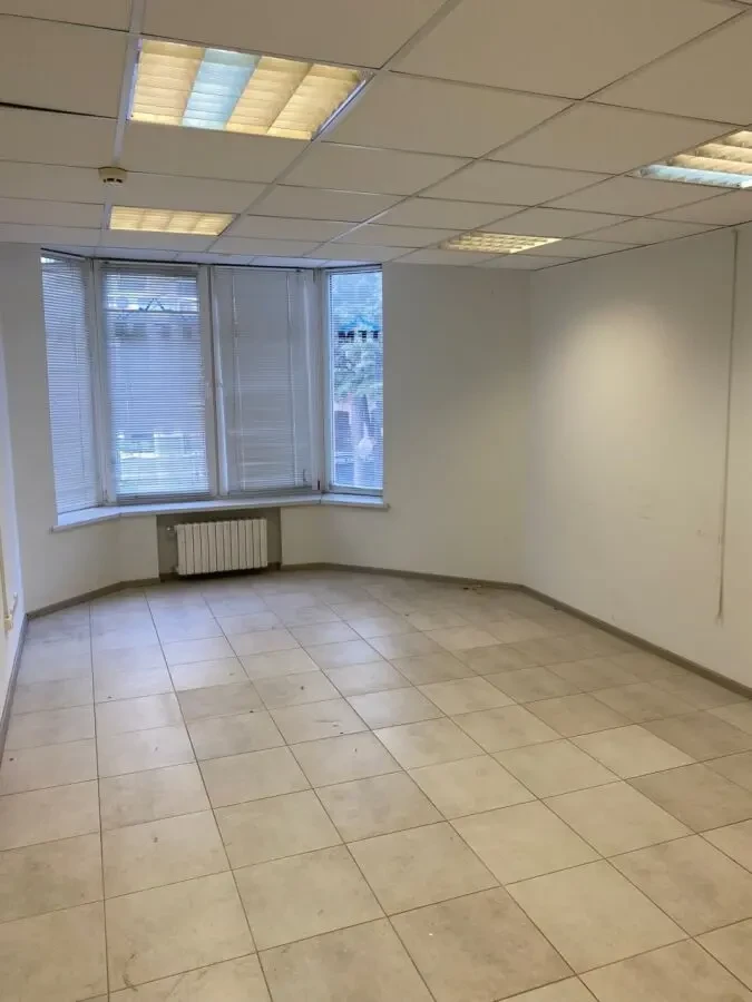 Продаж приміщення в центрі міста на Воскресенській 9