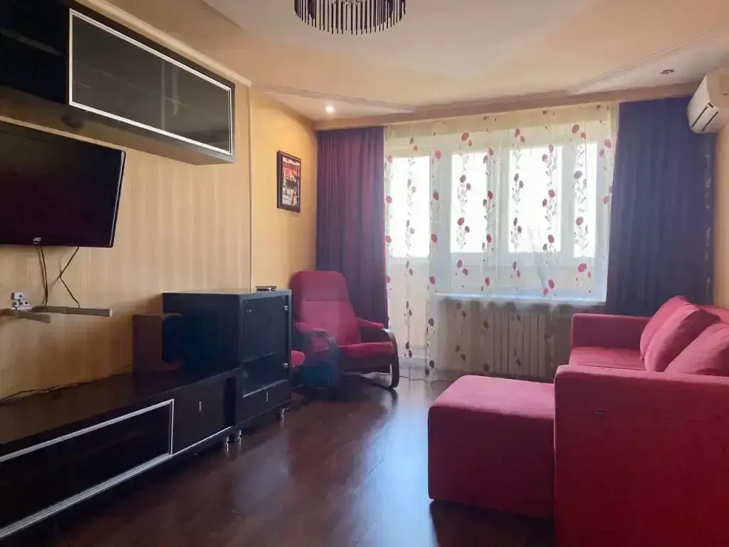 Сдам 1 комн квартира Поля 7