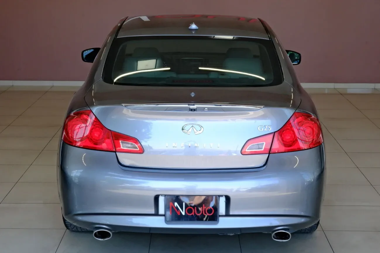 Infiniti G25 6