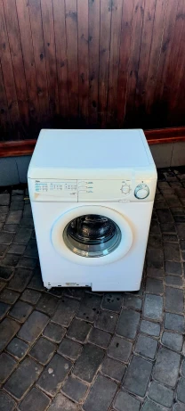 Пралка Candy CBE825T, 5кг, Італія