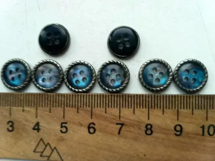 Детские нарядные перламутровые пуговицы с метал. ободком