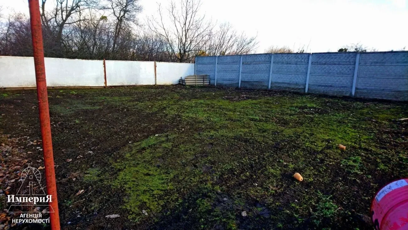 Участок с коммуникациями.Три километра от Песчаного массива. 6