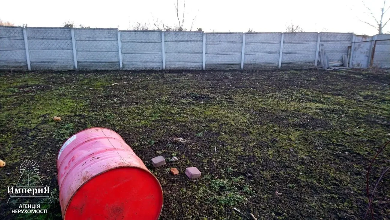 Участок с коммуникациями.Три километра от Песчаного массива. 7