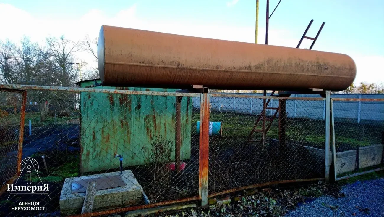 Участок с коммуникациями.Три километра от Песчаного массива. 5