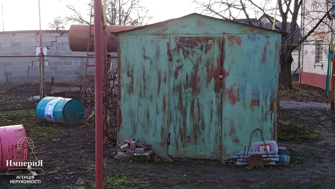 Участок с коммуникациями.Три километра от Песчаного массива. 8