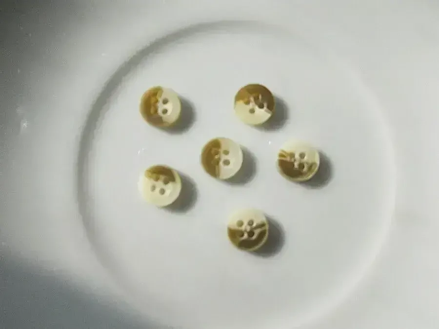 Детские пуговицы  меланж в бежевых тонах 3