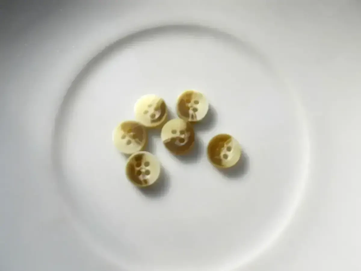 Детские пуговицы  меланж в бежевых тонах 2