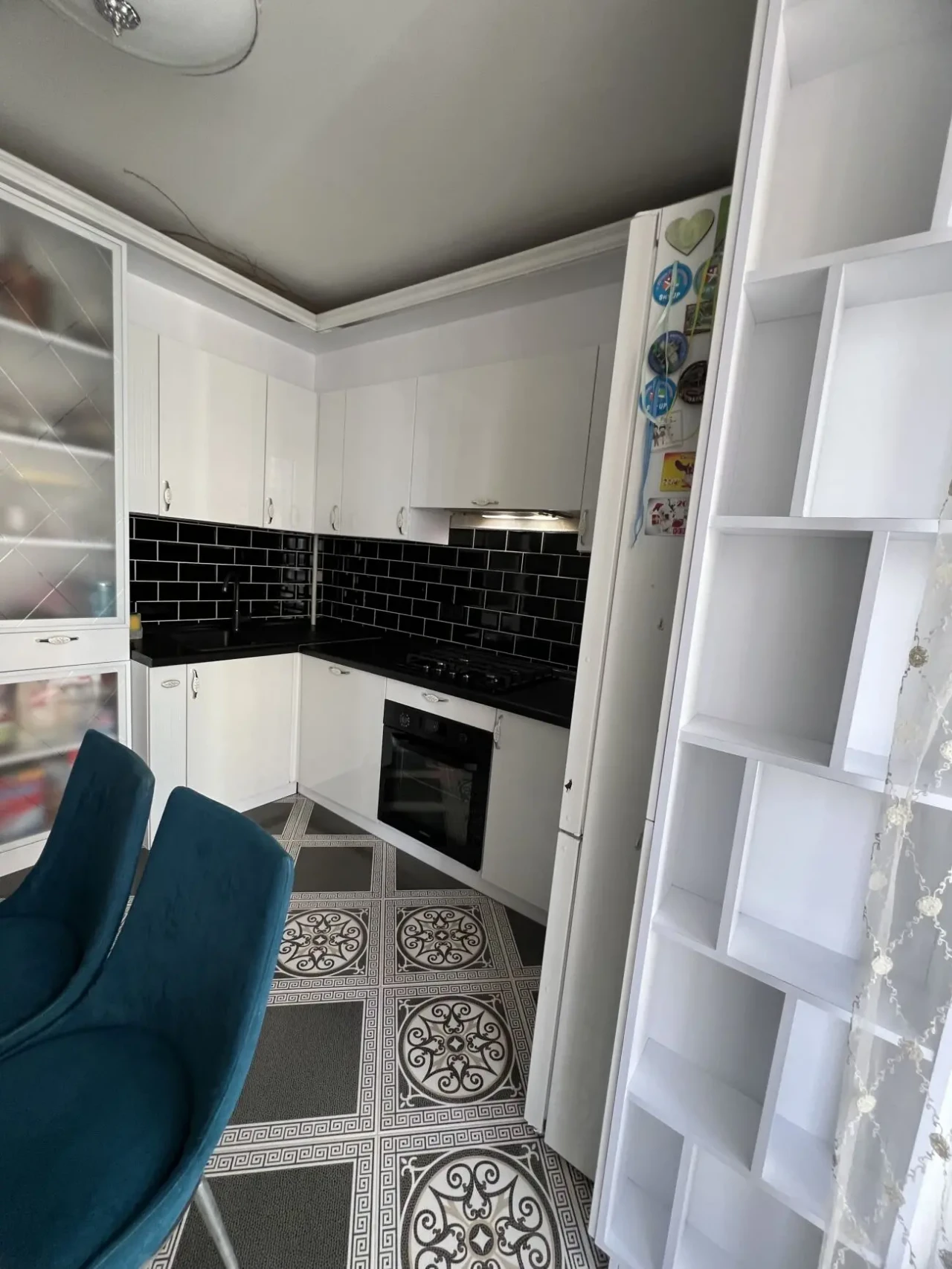 Продаж стильної та затишної однокімнатної квартири На Щасливому 8