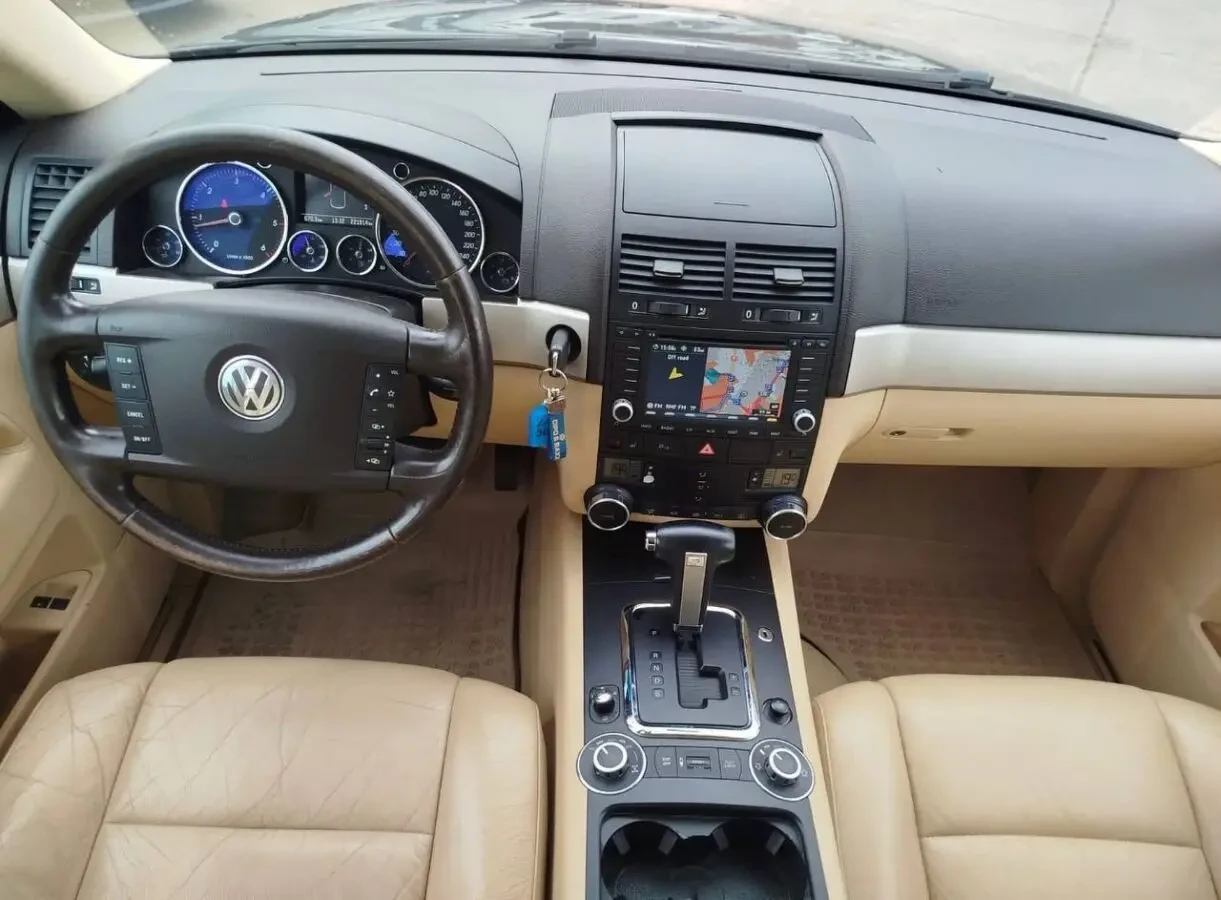 Volkswagen Touareg 4