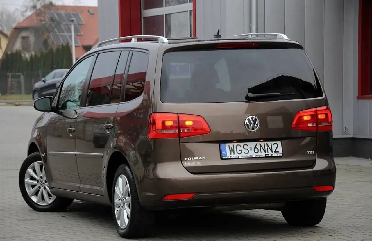 Volkswagen Touran 7
