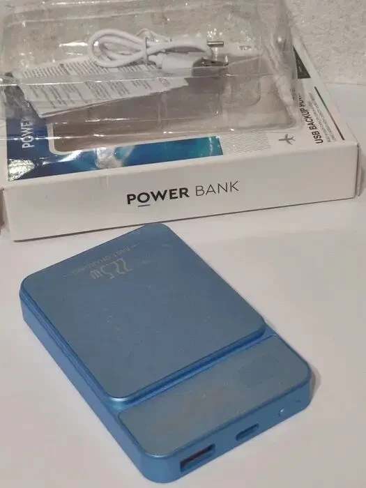 Magnetic Power Bank 10000 mAh повербанк з бездротовою зарядкою 3