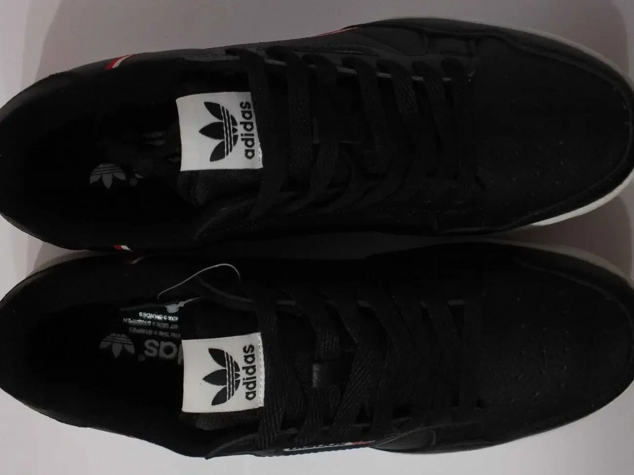 Кросівки красовки Adidas CONTINENTAL 80   43 45 розмір   00300 3