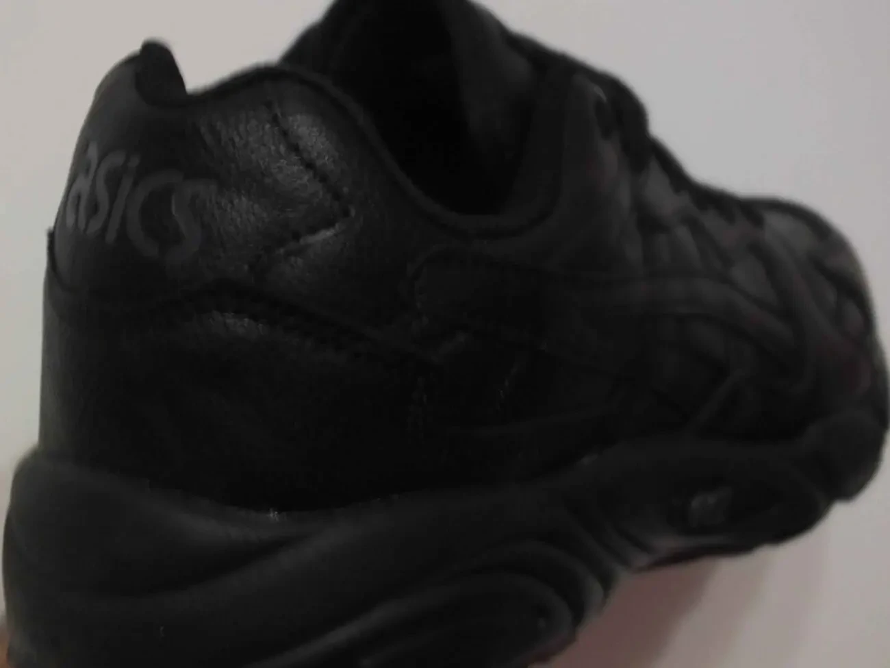 Кросівки красовки ASICS GEL-DIABLO   43 46 розмір   00298 4