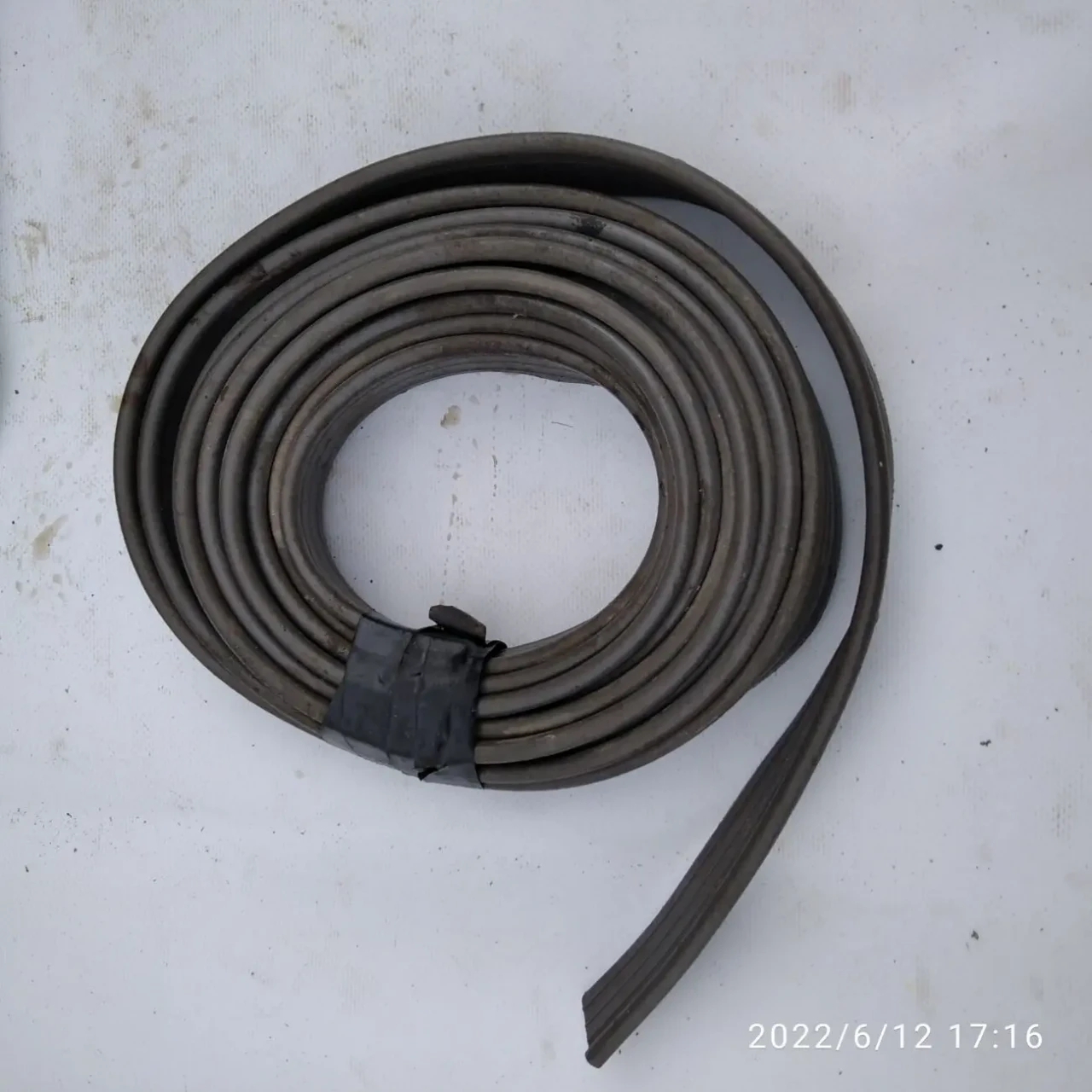 Уплотнители крыльев на ГАЗ-21 новые. 2