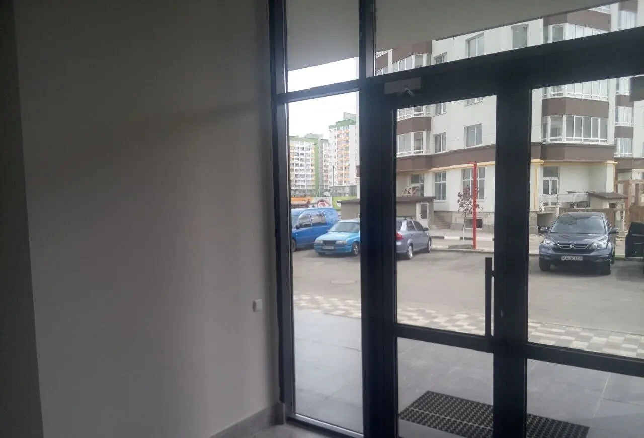 Оренда комерційного приміщення у Вишневе 5