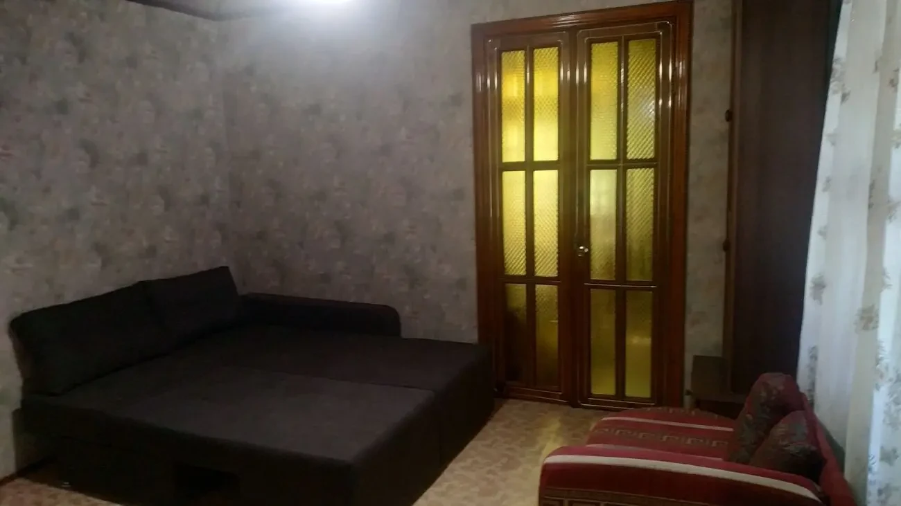 Сдам от хозяина однокомнатную квартиру в районе пл.Толбухина 6