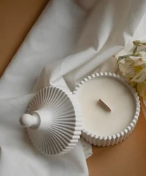 Свічка ручної роботи