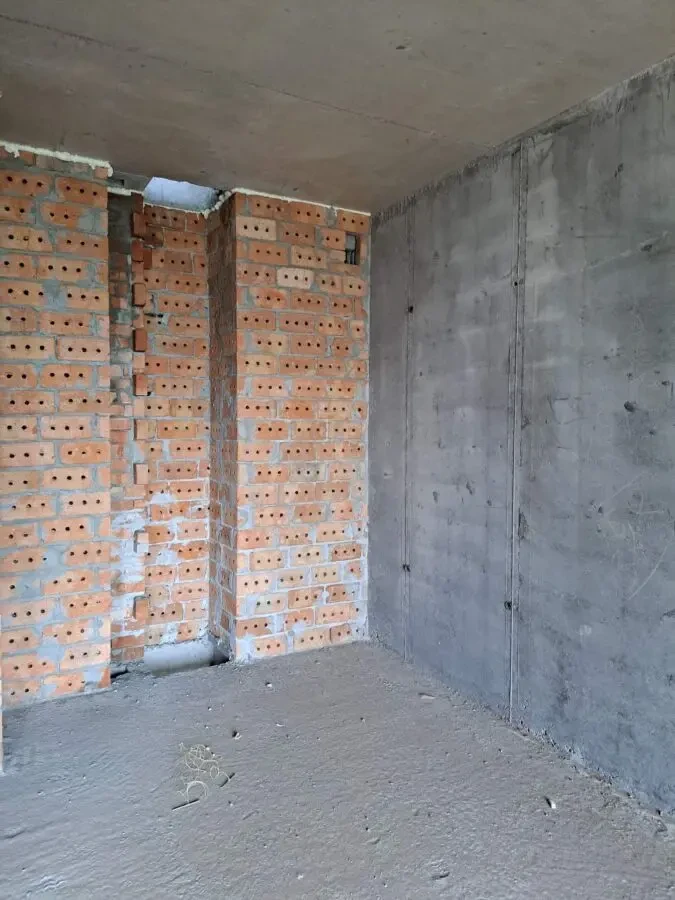 нерухомість 5