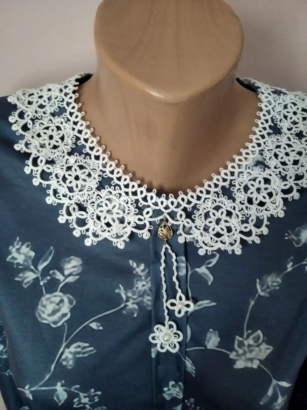 Комірець мереживний ..Мила панночка. Техніка фріволіте. 6