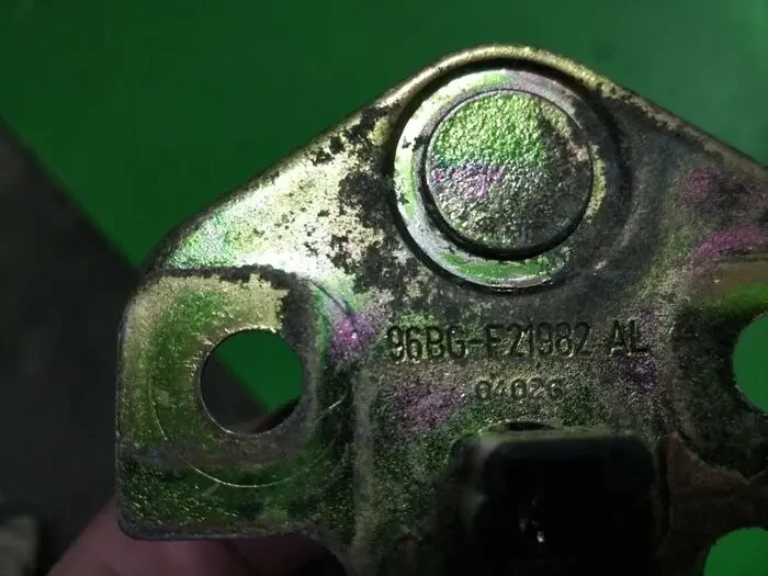 Скоба замка дверей з кінцевиком 2m51-f21982-aa Форд Мондео 3 Ford 4