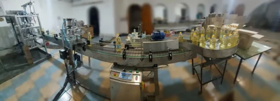 Устаткування для розливу олії, води, оцту та інших рідин