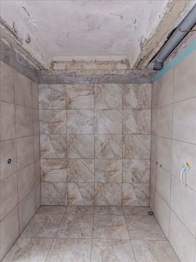 Продається новий, затишний будинок в Розсошенцях