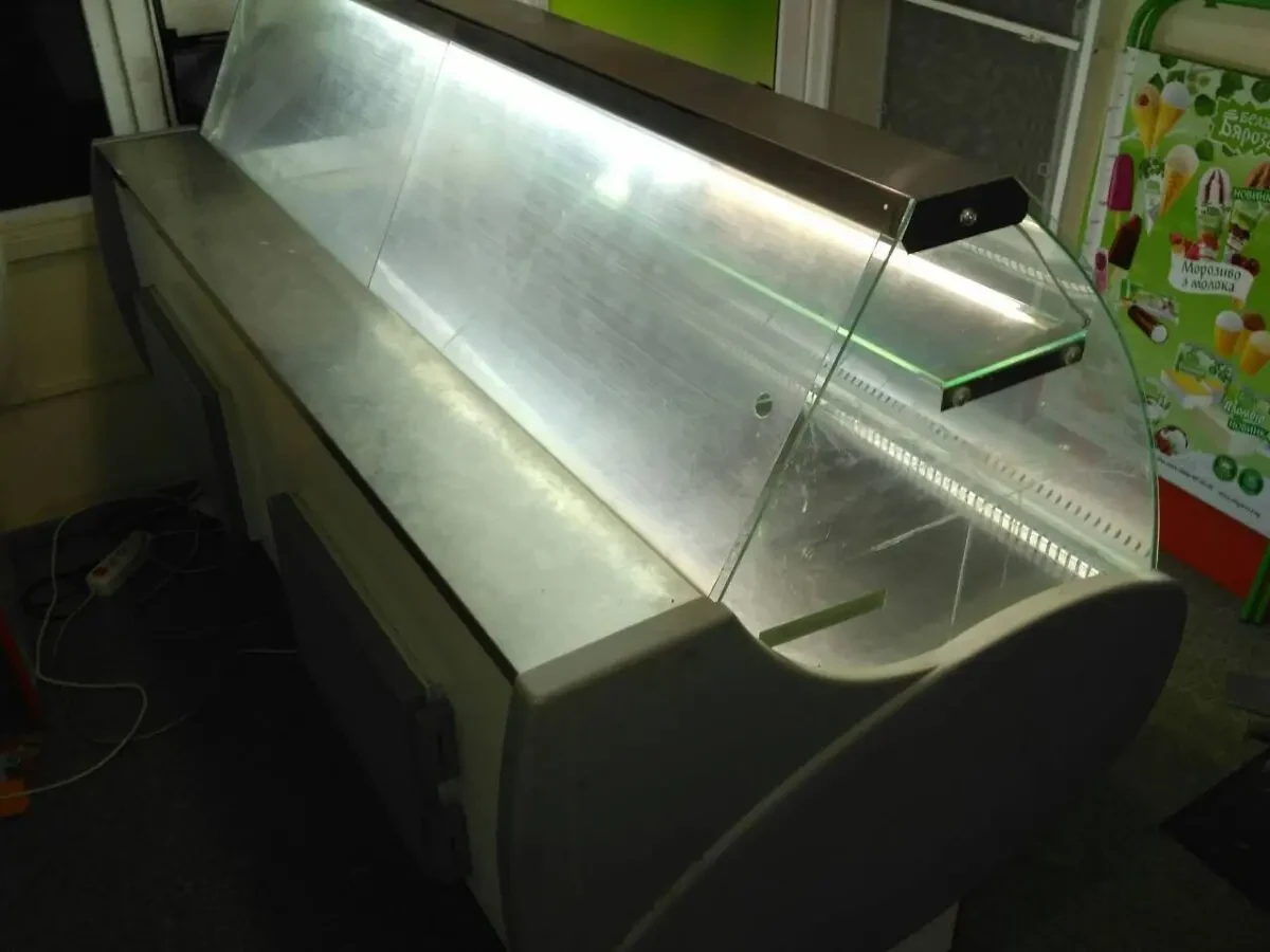 Холодильники для магазину