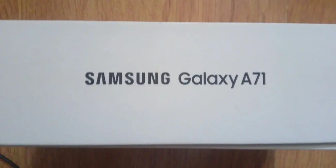 Samsung Galaxy A71 128 GB только коробка 3